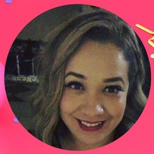 Meet your Posher, Claudia